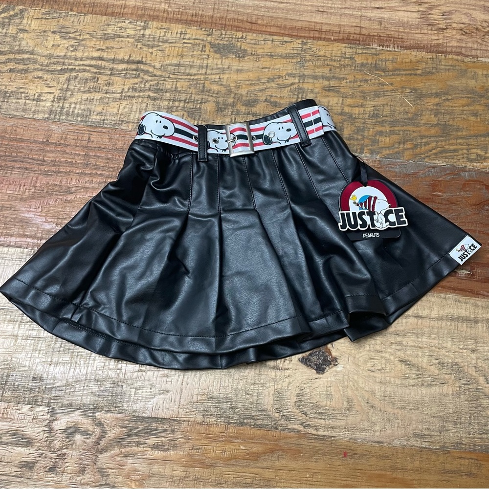 NWT Justice Girls XS 4/5 Snoppy skirt with built in shorts vegan leather